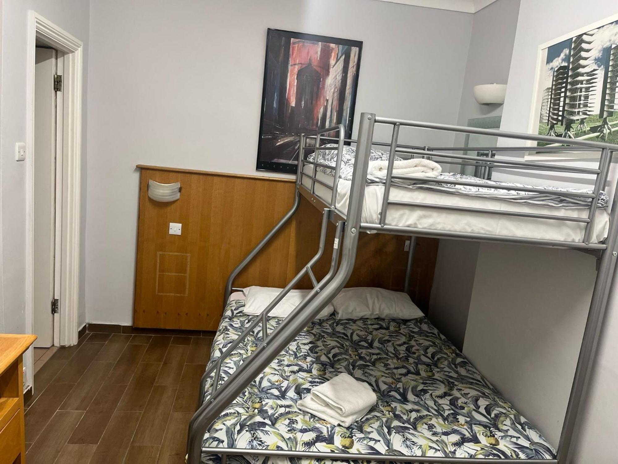 Atlas Hostel ลอนดอน ภายนอก รูปภาพ